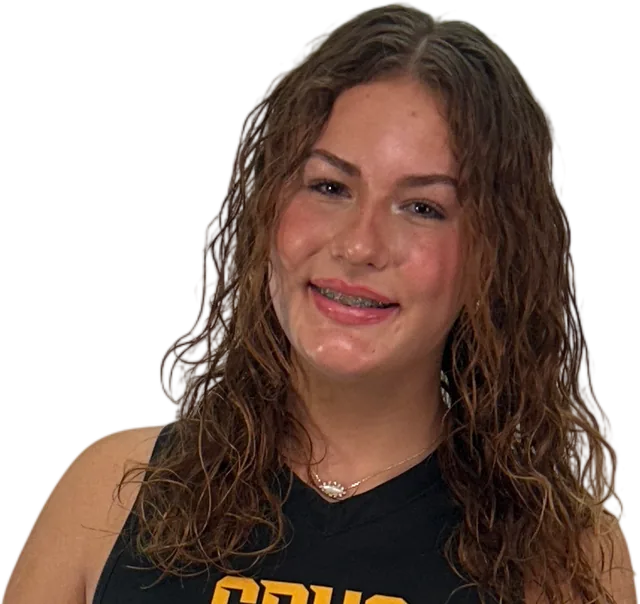 Raegan Hull headshot