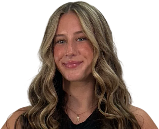 Julia Myers headshot