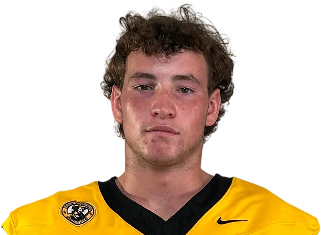 Kellen Foster headshot