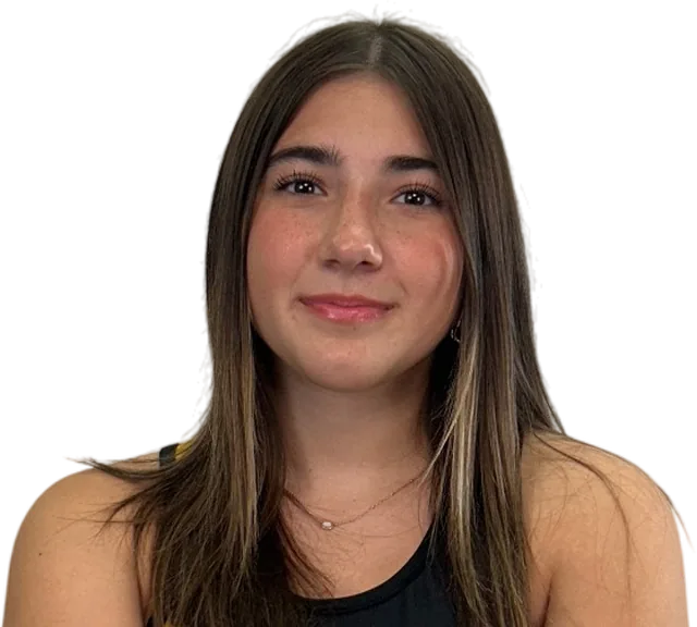 Mia Bruns headshot