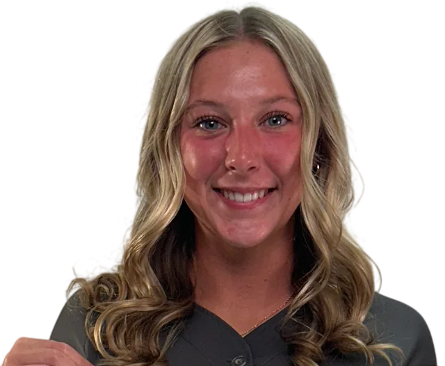 Lila Painter headshot