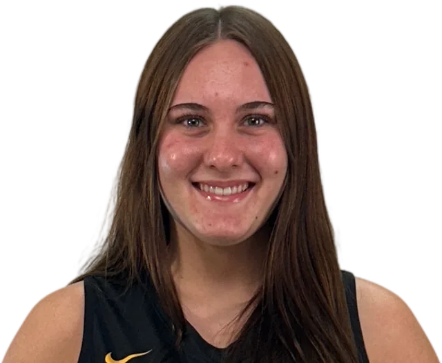 Ellie Sartin headshot